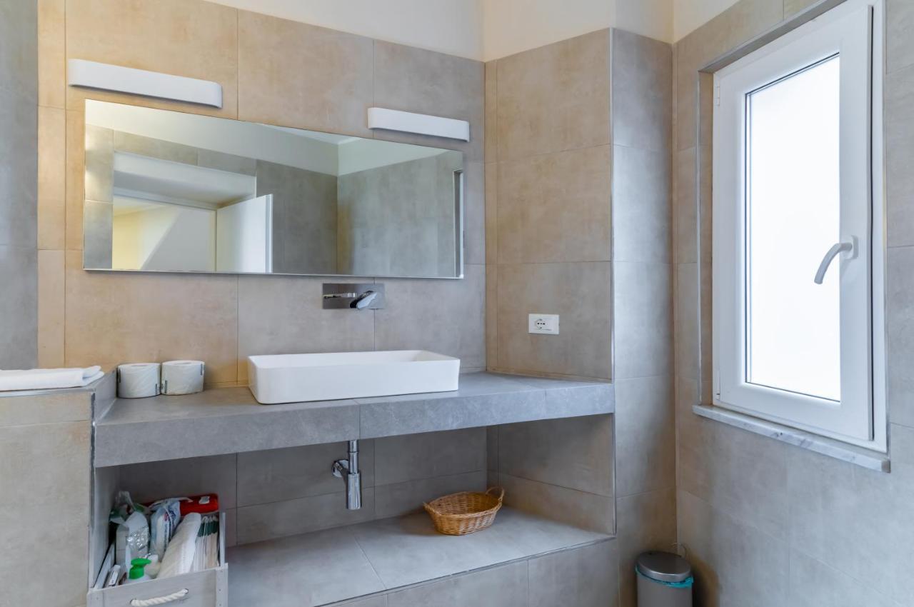 וצאנו ליגורה Comfy & Roomy Apt - View On The Ligurian Hills! מראה חיצוני תמונה