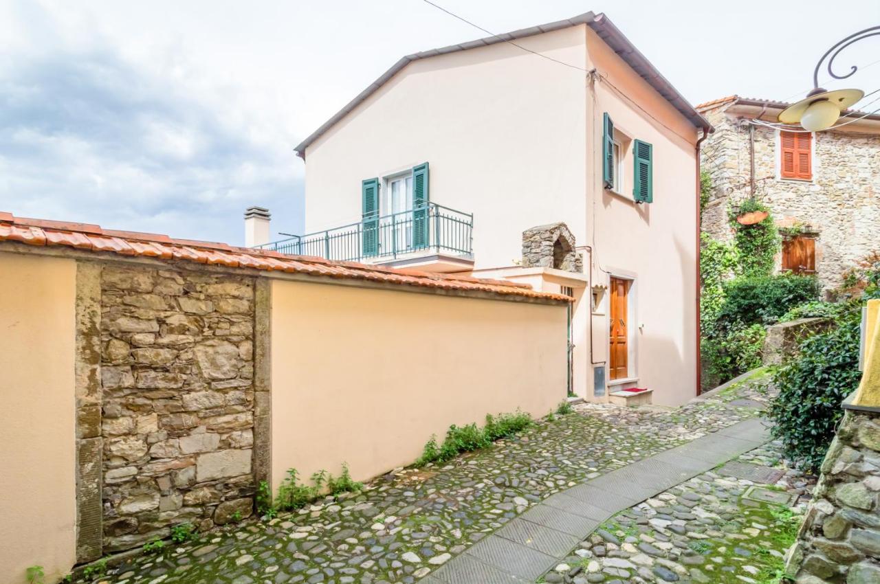וצאנו ליגורה Comfy & Roomy Apt - View On The Ligurian Hills! מראה חיצוני תמונה
